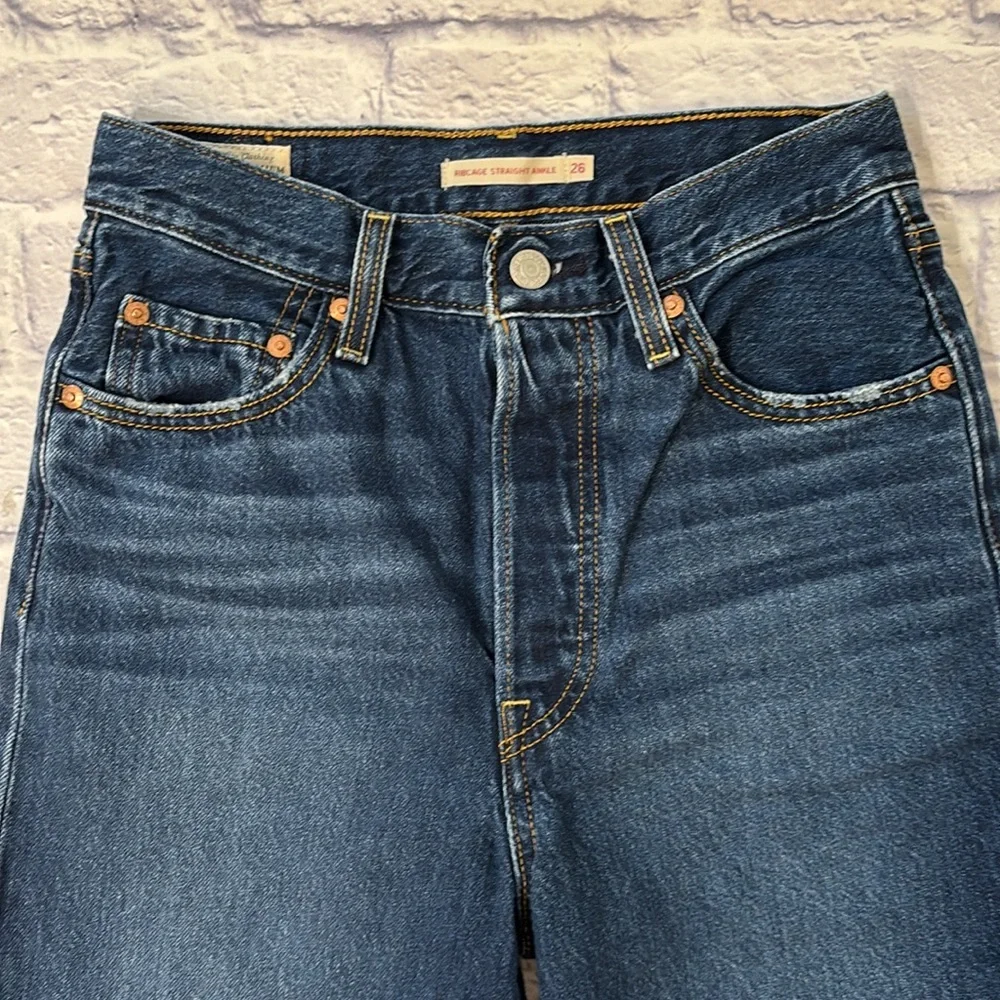 Levi’s Premium Denim Ribcage Straight Ankle High Waisted Denim Jeans Size 26